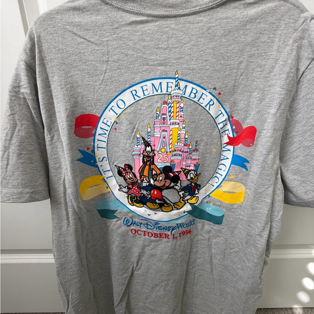 Disney Vault Collection Gray T-Shirt - Picture 4 of 5
